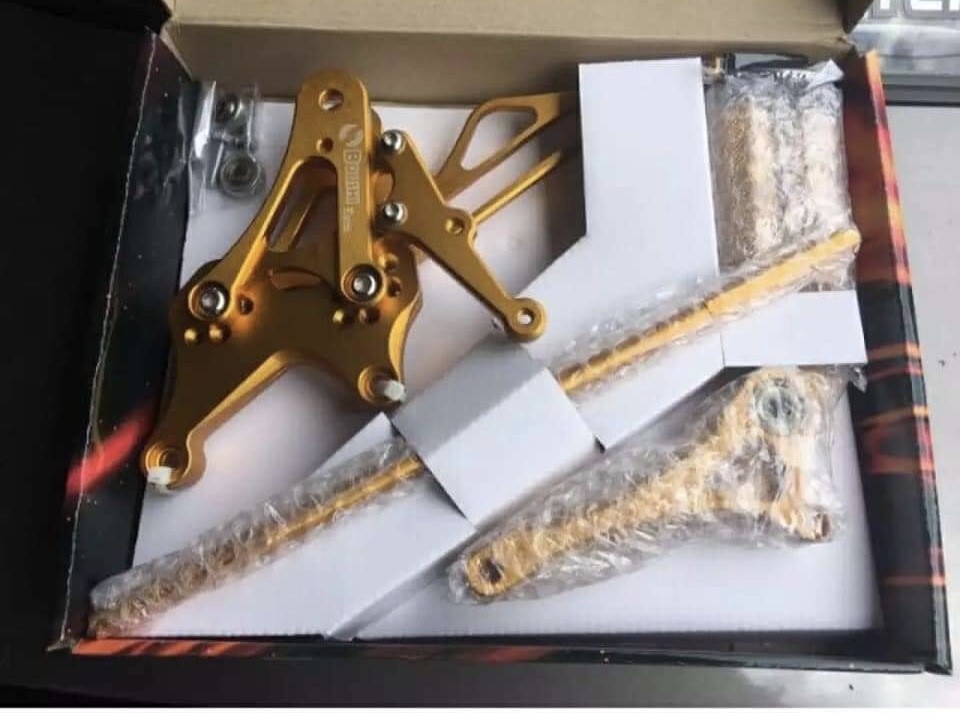 Honda CBR 150r Foot Step Boushi Gold Thailand