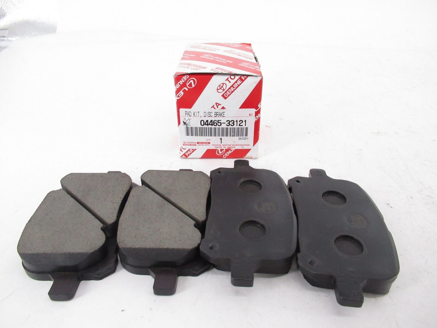 Genuine OEM Toyota Lexus 04465-33121 Front Brake Pad