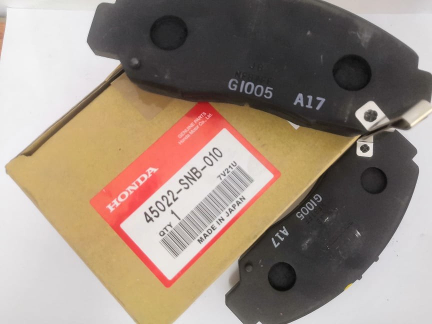 Genuine Rear Brake Pads for Honda Vezel Made In Japan